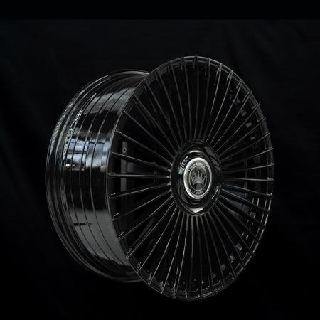 Imperial Luxury Series 1 gloss black alloy wheel, second diameter, three-quarter angle