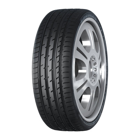 Haida HD927 ultra-high-performance tire, tread and sidewall